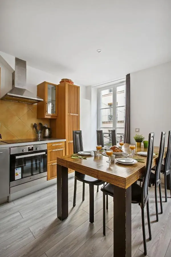Mabillon - St Germain Paris City Apartment 0*,
